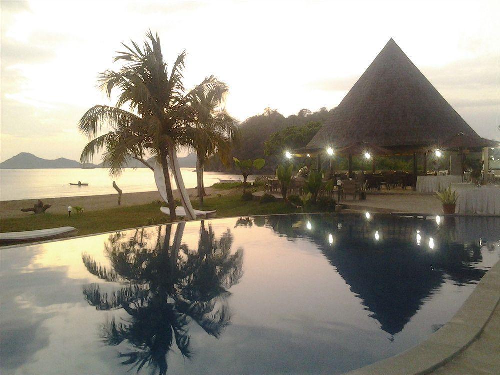 Luwansa Beach Resort Labuan Bajo Exterior photo