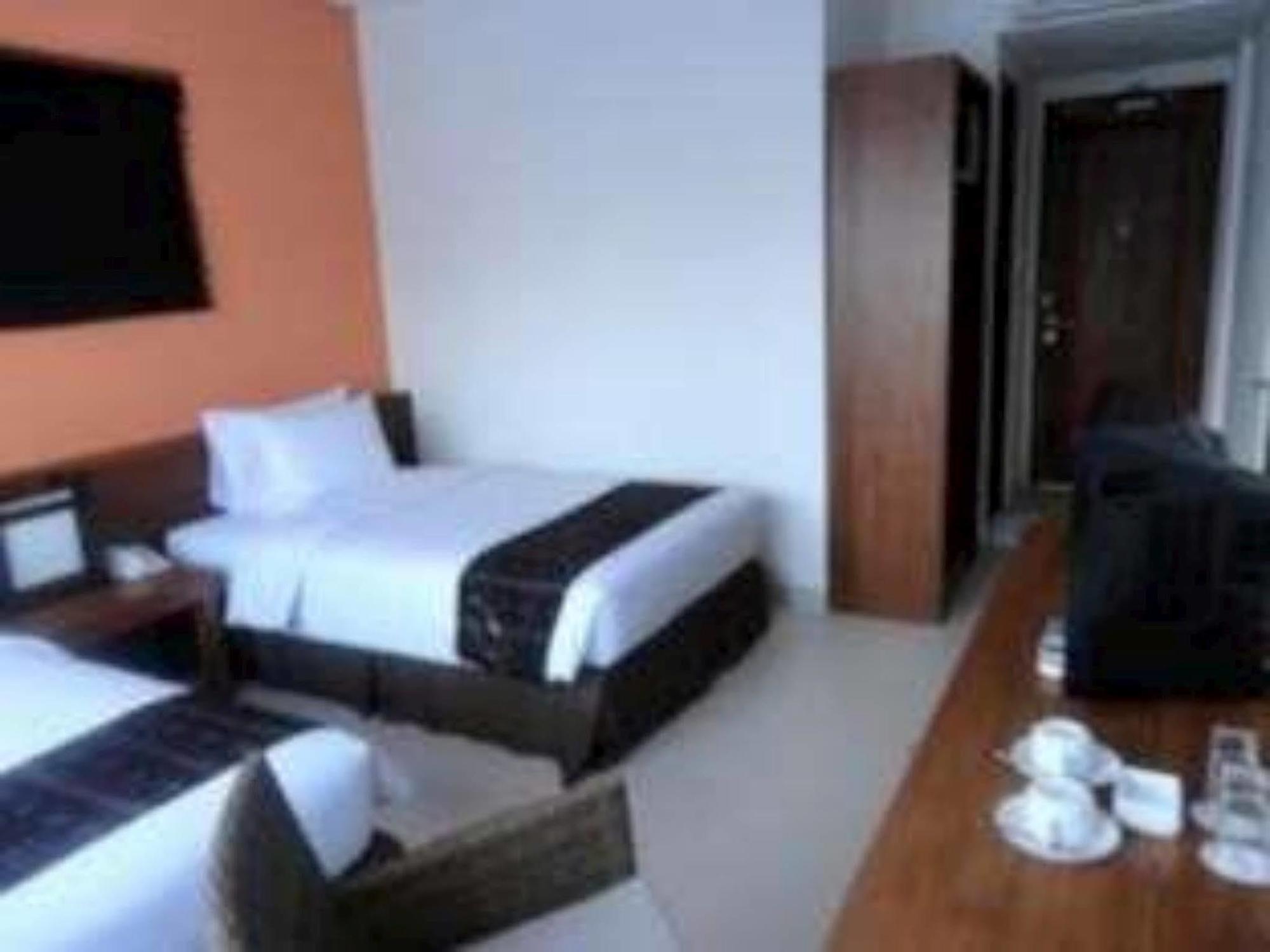 Luwansa Beach Resort Labuan Bajo Exterior photo