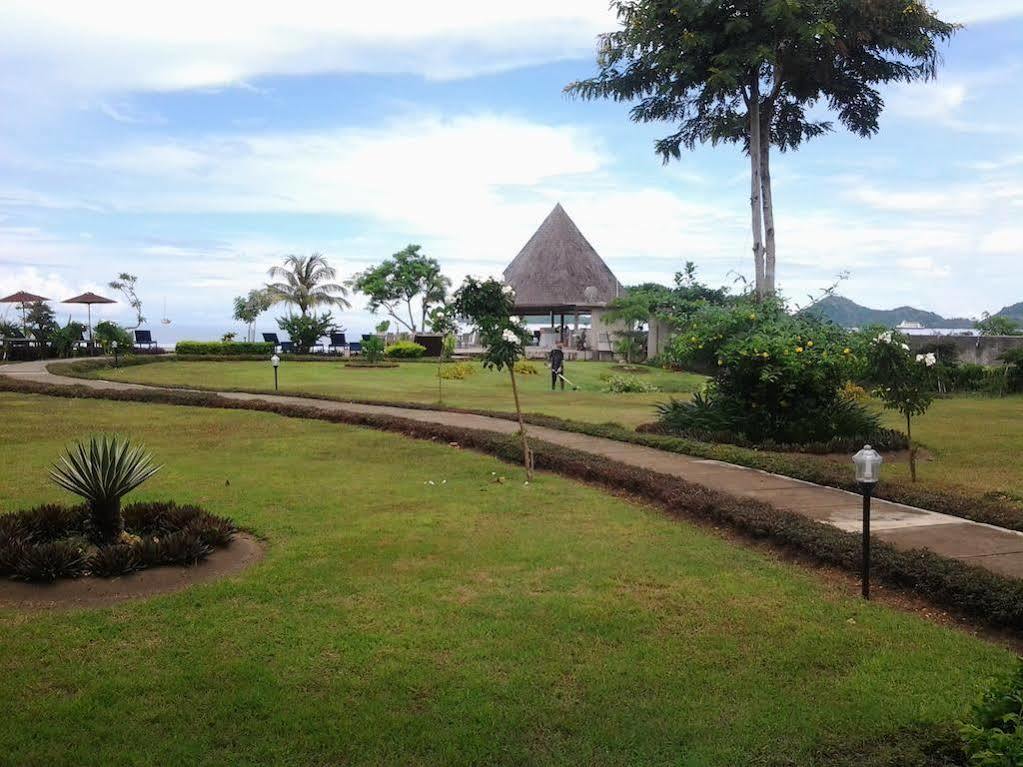 Luwansa Beach Resort Labuan Bajo Exterior photo